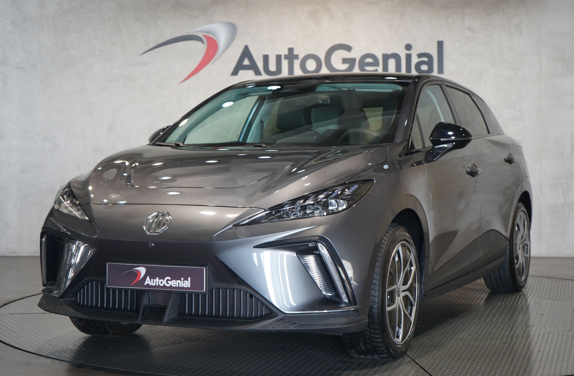 MG MG4 64 kWh Luxury