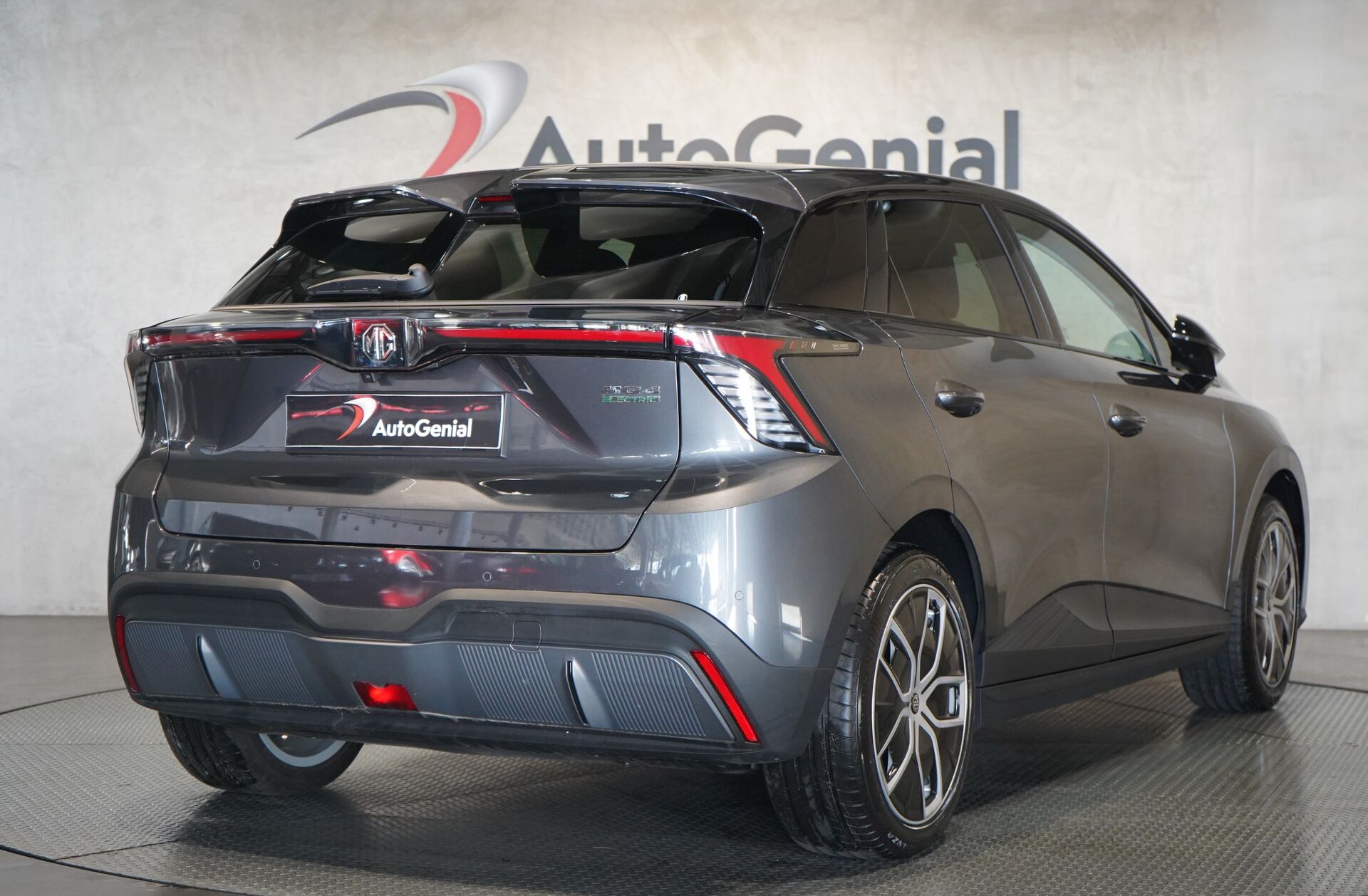 MG MG4 64 kWh Luxury