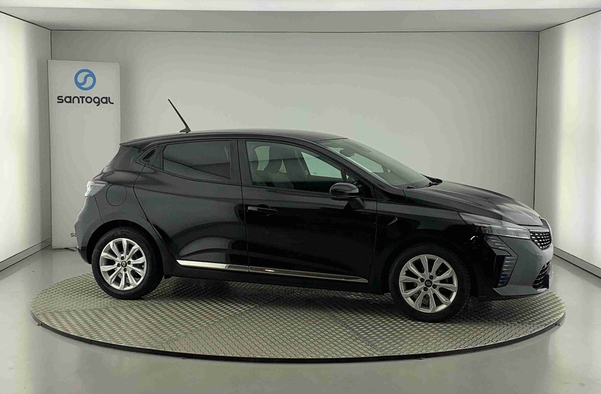 RENAULT Clio 1.0 TCe Evolution Bi-Fuel