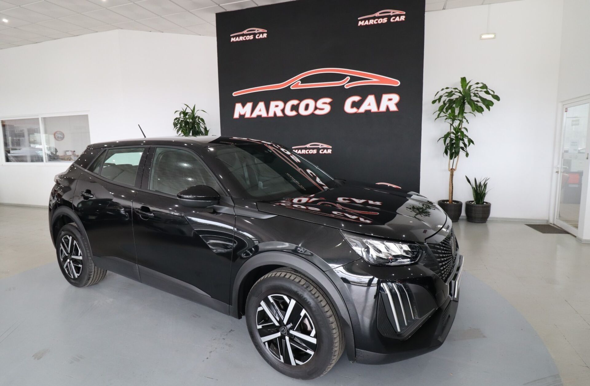 PEUGEOT 2008 1.2 PureTech Active