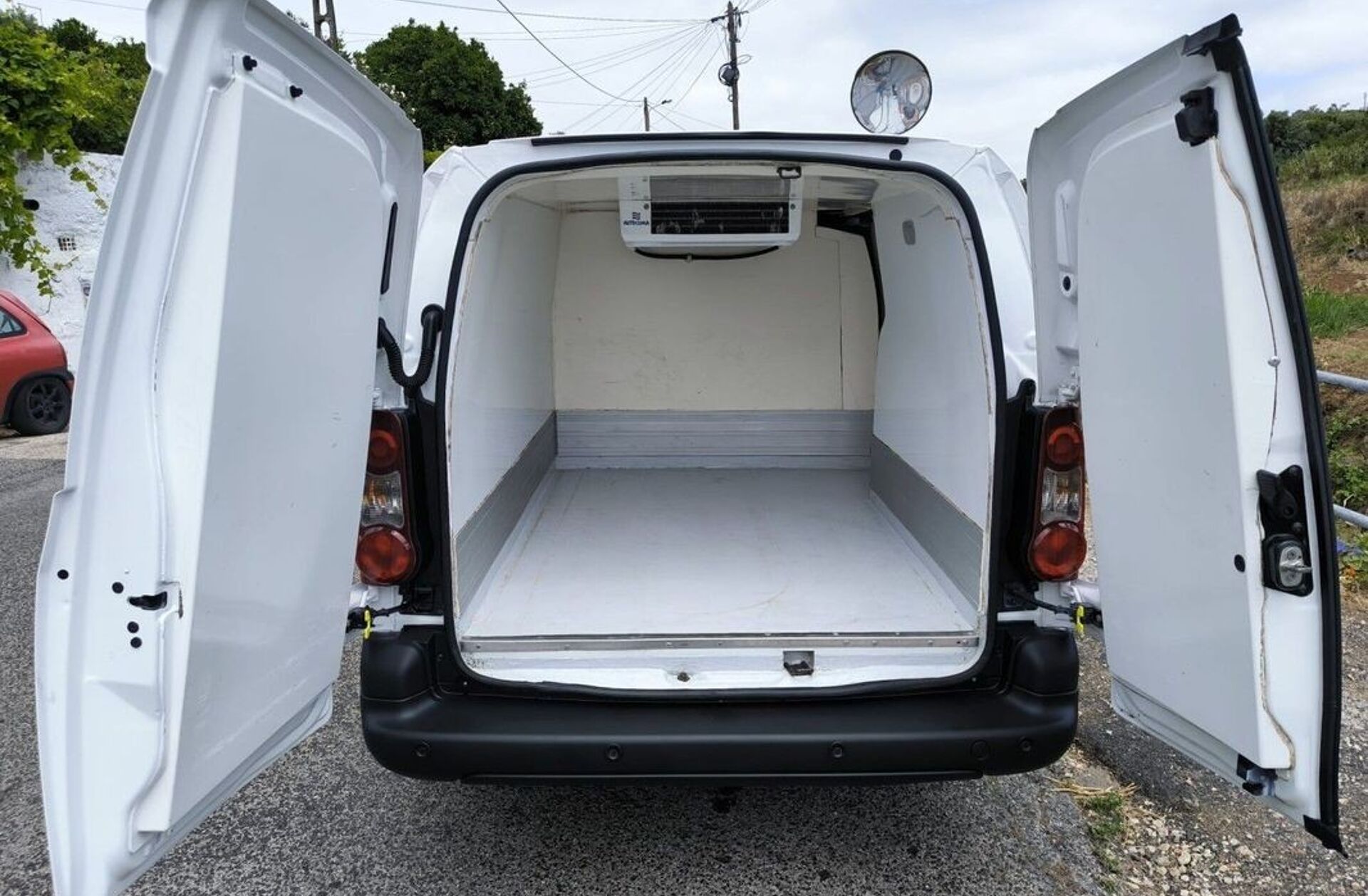 CITROEN Berlingo  1.6 HDI L2 3L FRIO + ISOTERMICA