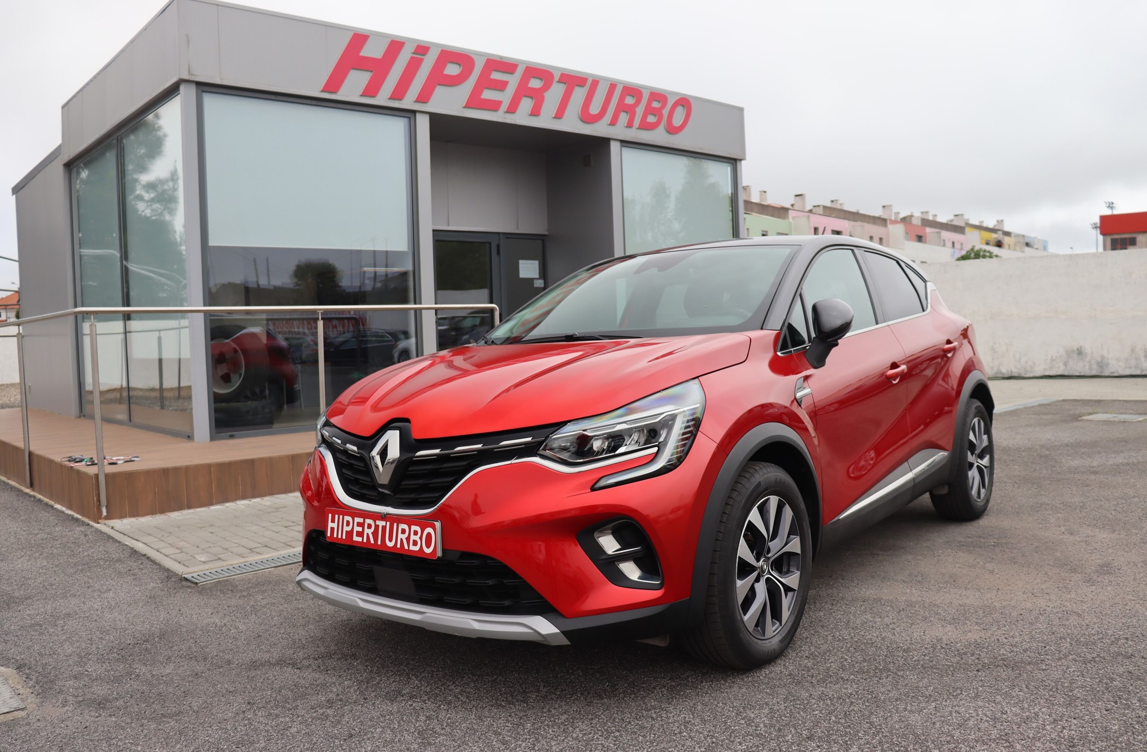 RENAULT Captur 1.0 TCe Exclusive