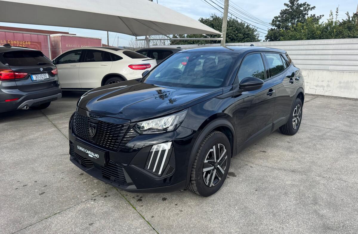 PEUGEOT 2008 1.2 PureTech Active