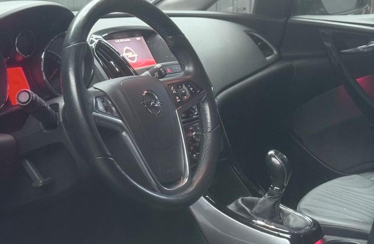 OPEL Astra J Astra 1.4 T Cosmo S/S