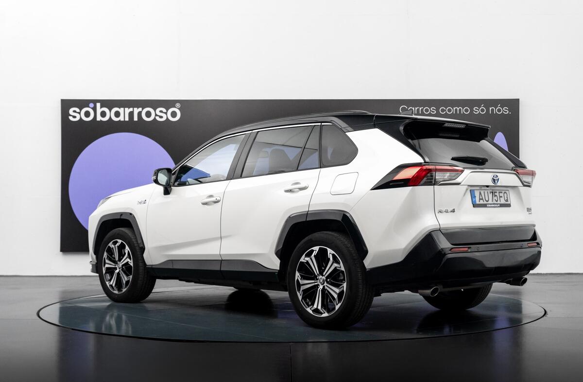 TOYOTA RAV 4 2.5 HDF Exclusive