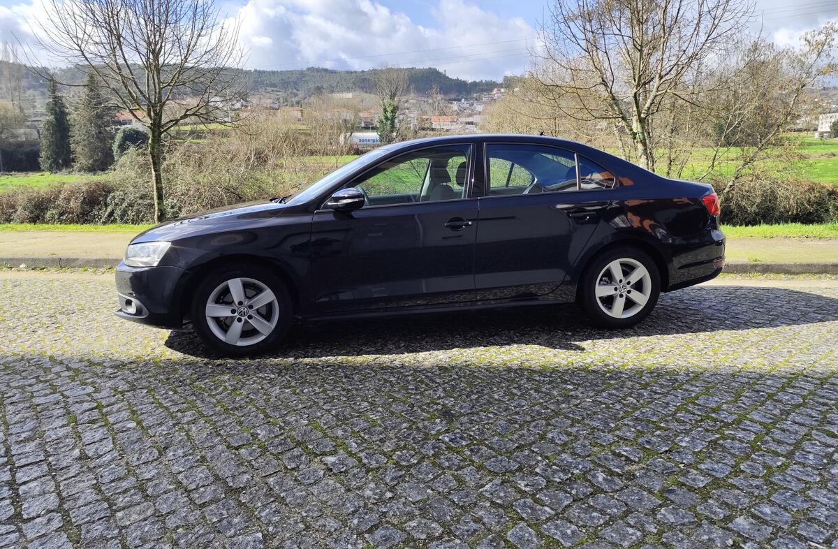 VOLKSWAGEN Jetta 1.6 TDi Trendline