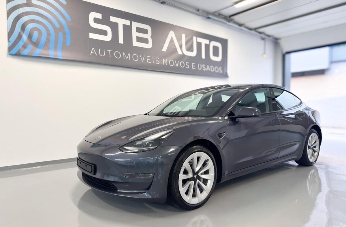 TESLA Model 3 Long Range Tração Integral