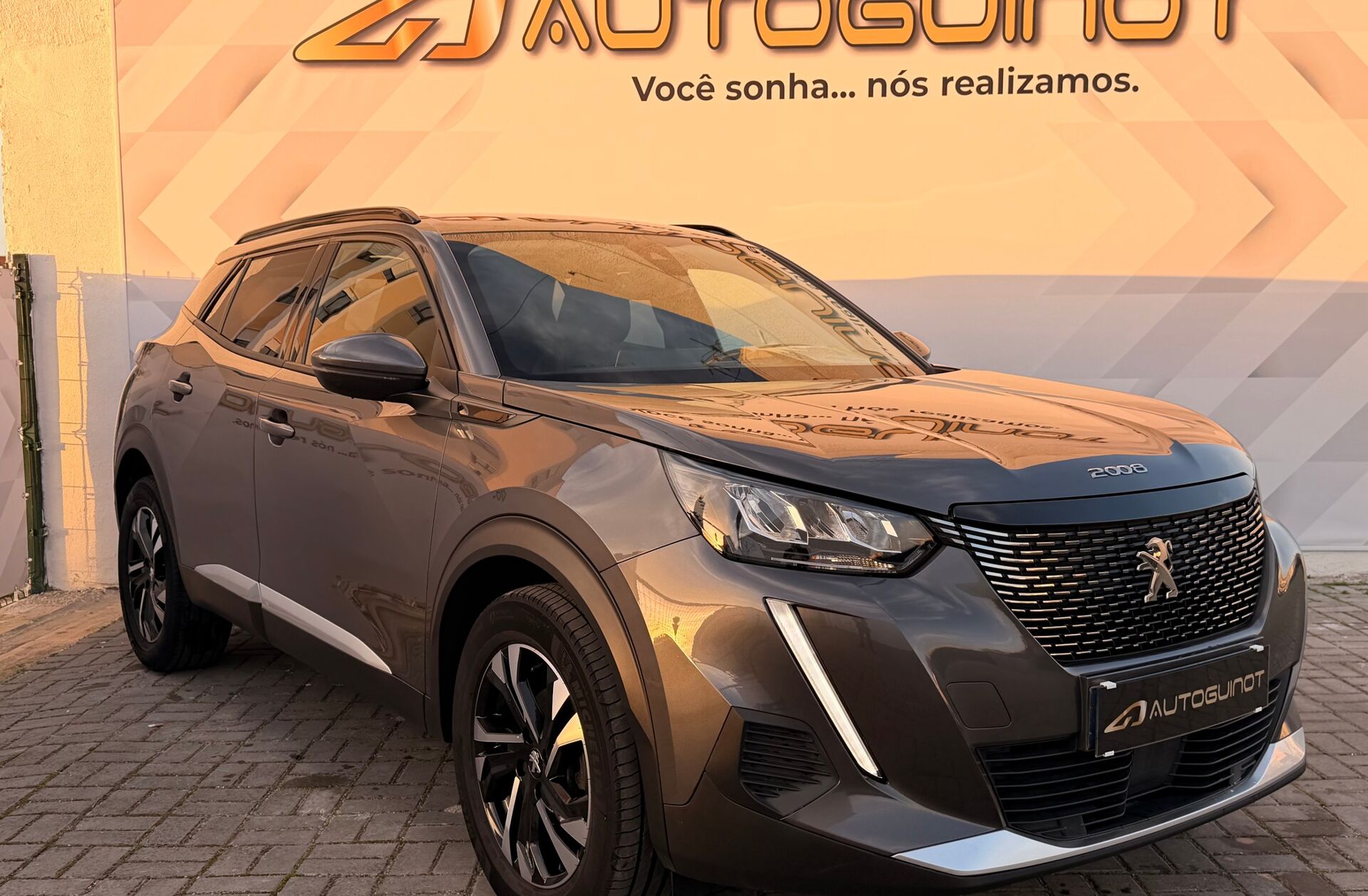 PEUGEOT 2008 1.2 PureTech Allure Pack EAT8