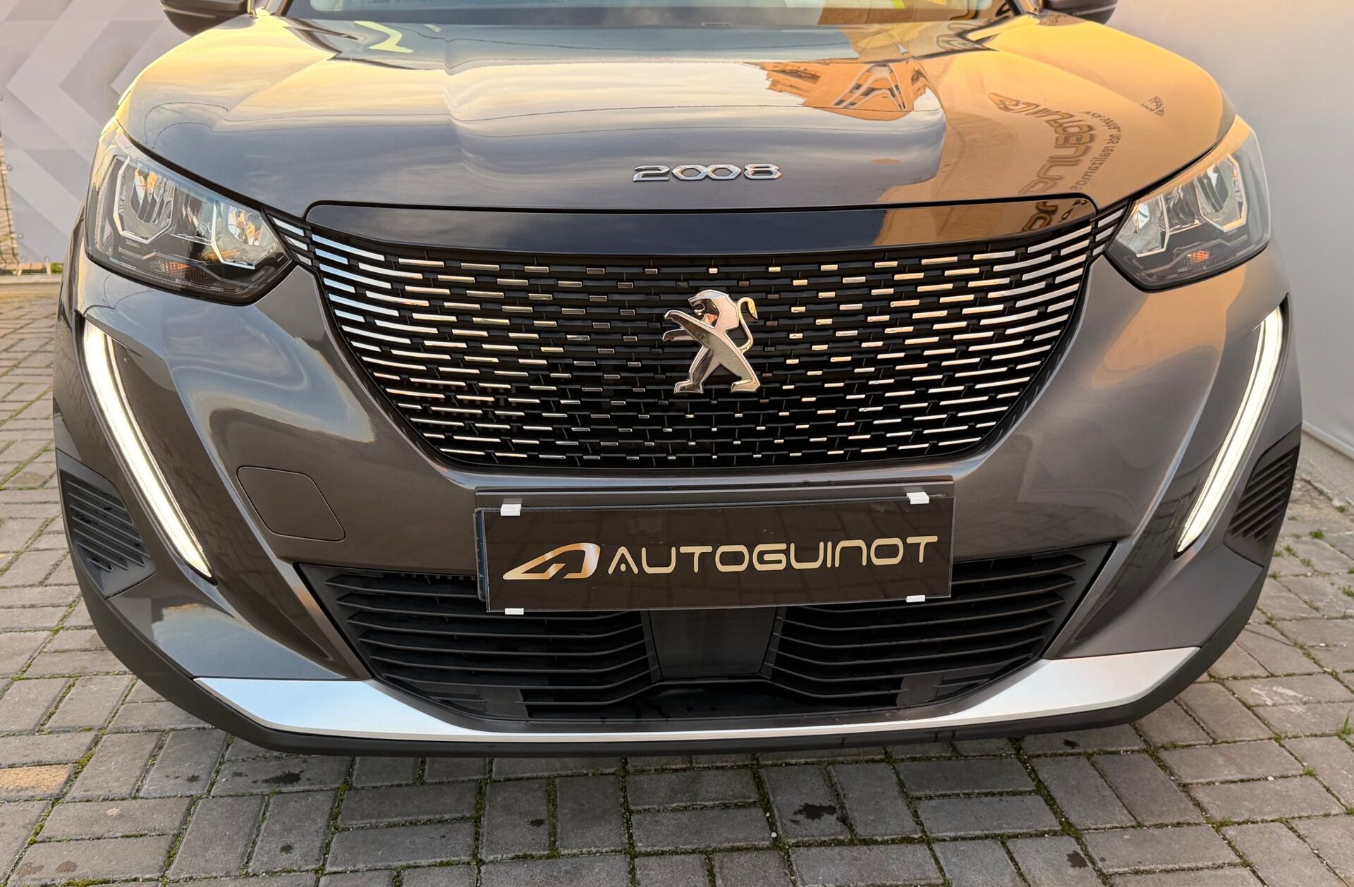 PEUGEOT 2008 1.2 PureTech Allure Pack EAT8
