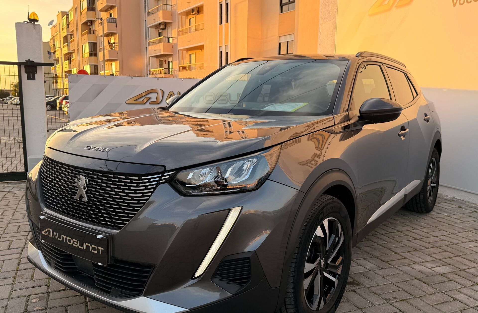 PEUGEOT 2008 1.2 PureTech Allure Pack EAT8