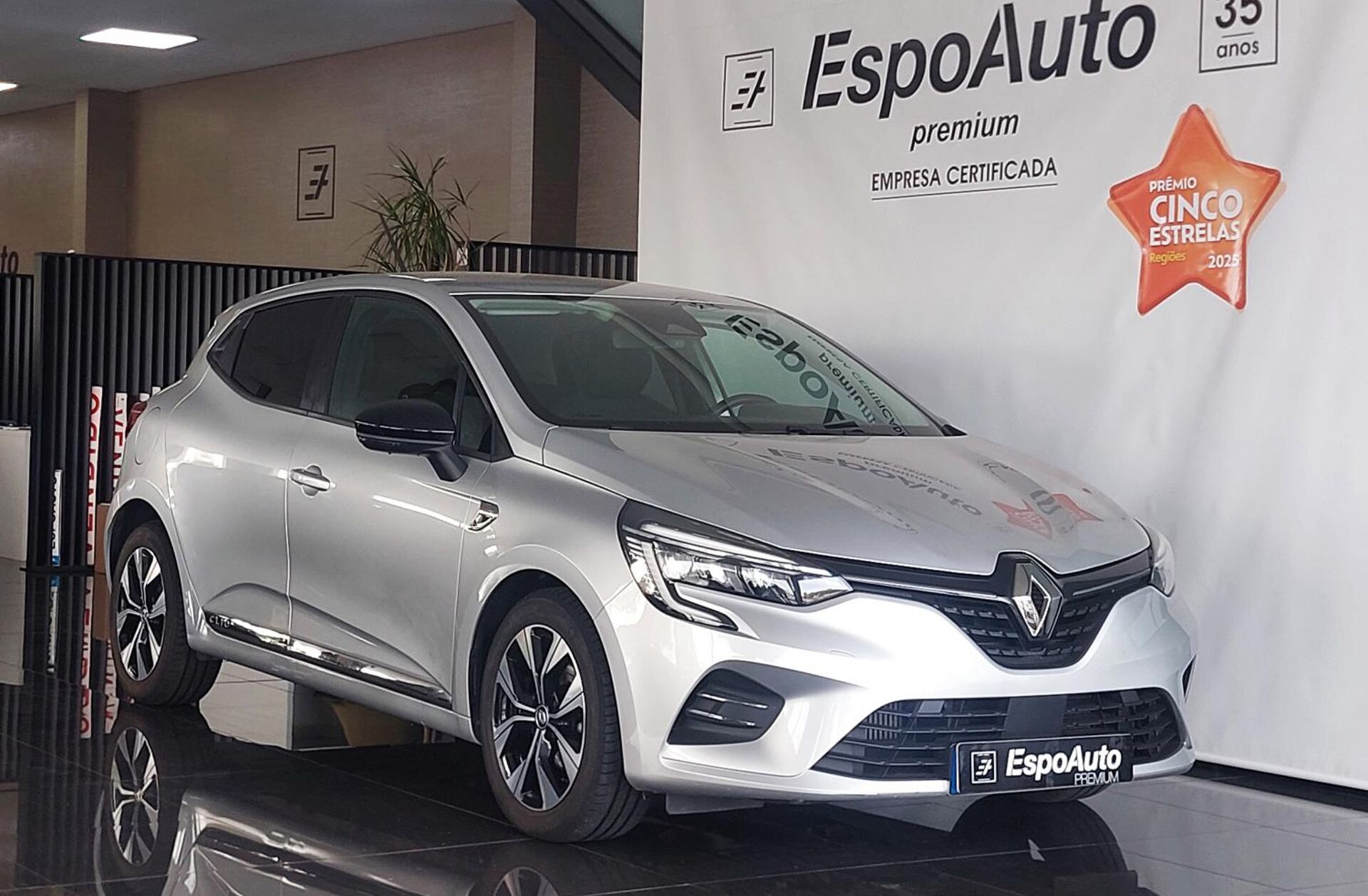 RENAULT Clio 1.0 TCe Limited