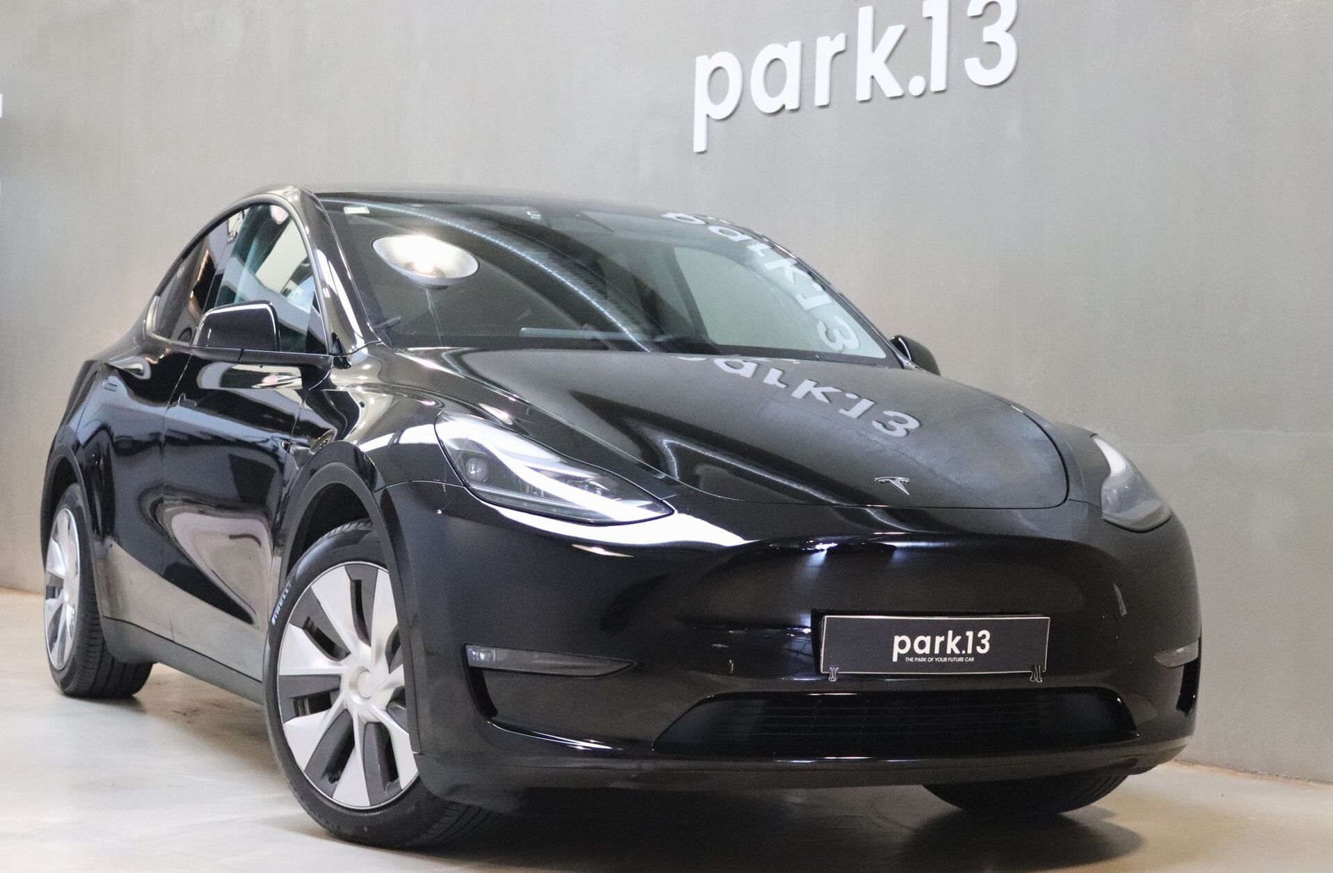 TESLA Model Y Long Range Tração Integral