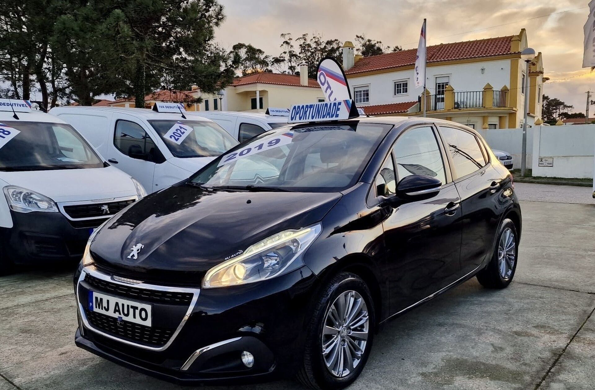 PEUGEOT 208 1.5 BlueHDi Signature