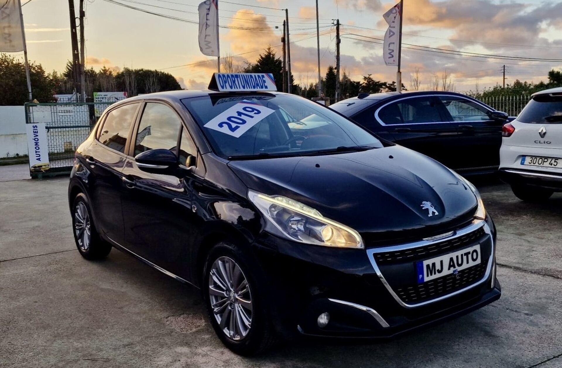 PEUGEOT 208 1.5 BlueHDi Signature