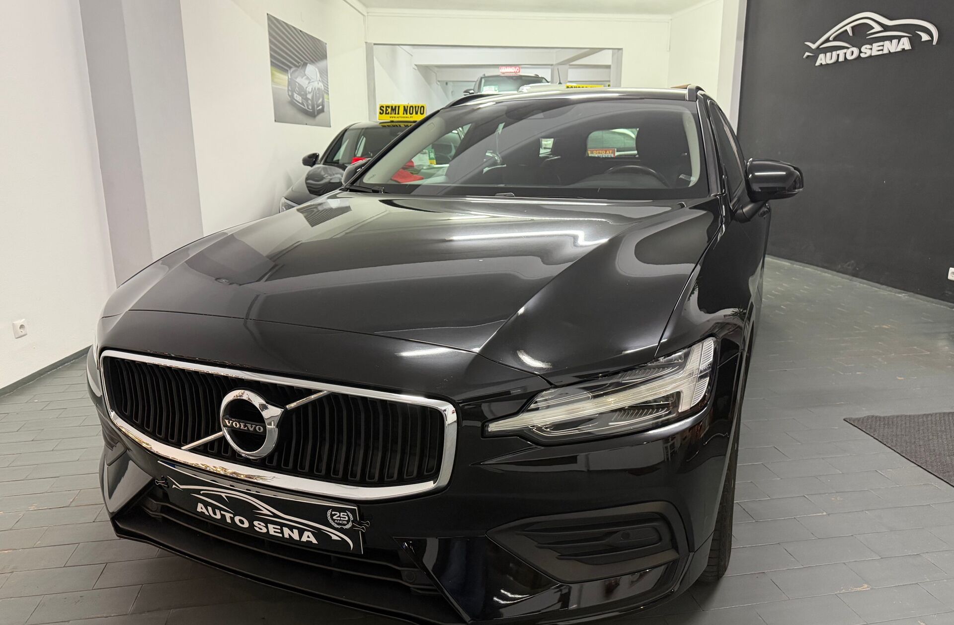 VOLVO V60 2.0 D3 Momentum Geartronic