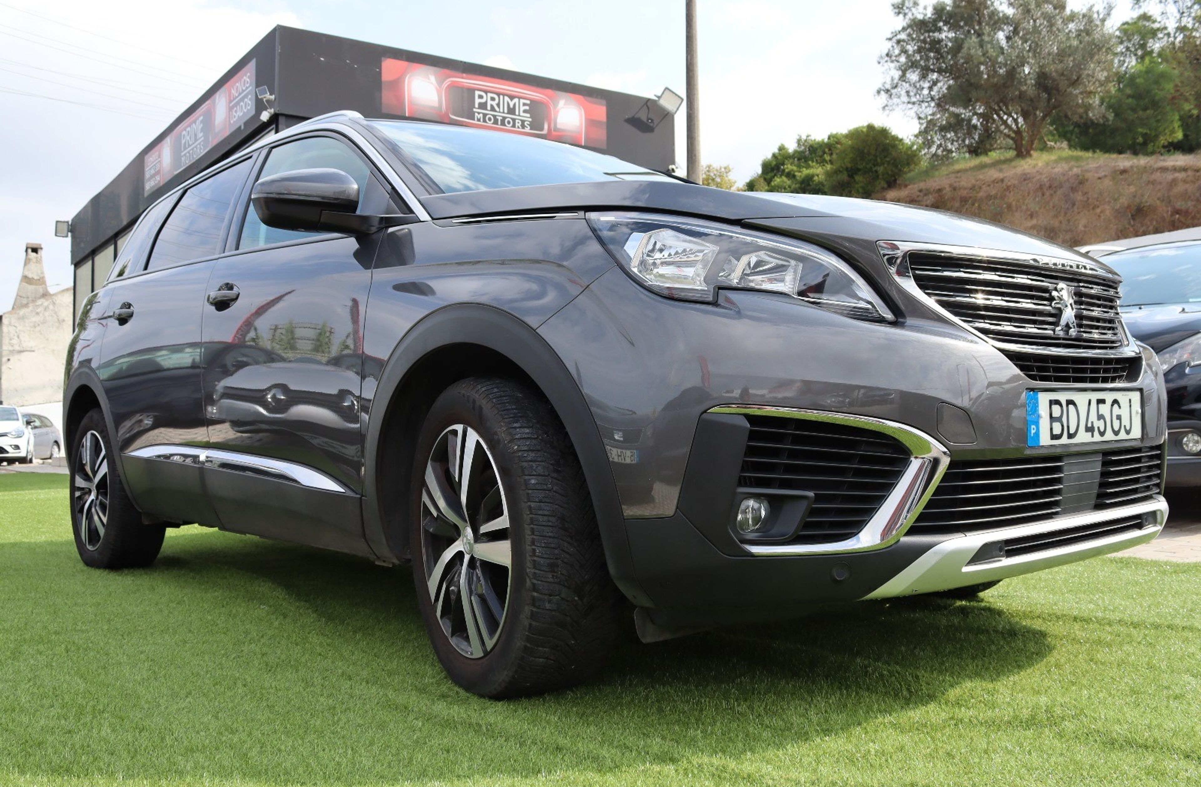 PEUGEOT 5008 1.2 PureTech Allure EAT6