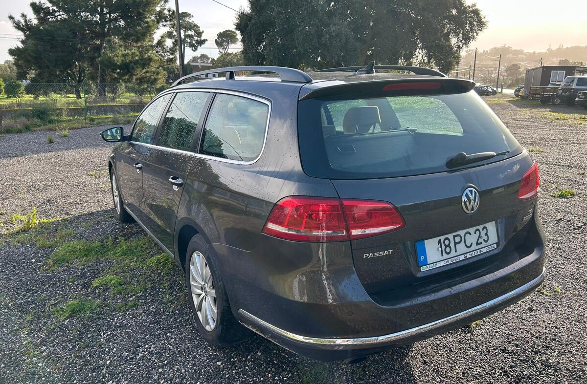VOLKSWAGEN Passat 1.6 TDi BlueMotion
