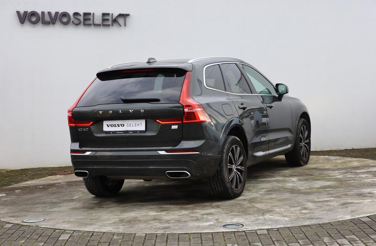 VOLVO XC60 2.0 T6 PHEV Inscription AWD