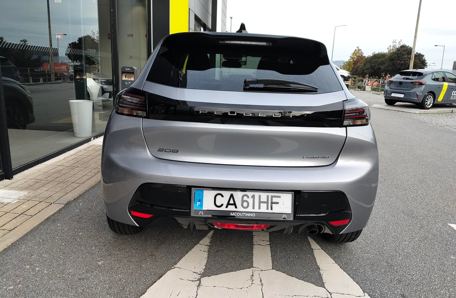 PEUGEOT 208 1.2 Hybrid Allure e-DCS6