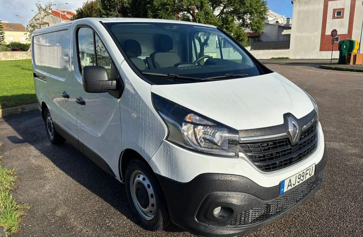 RENAULT Trafic 2.0 Blue dCi L1H1
