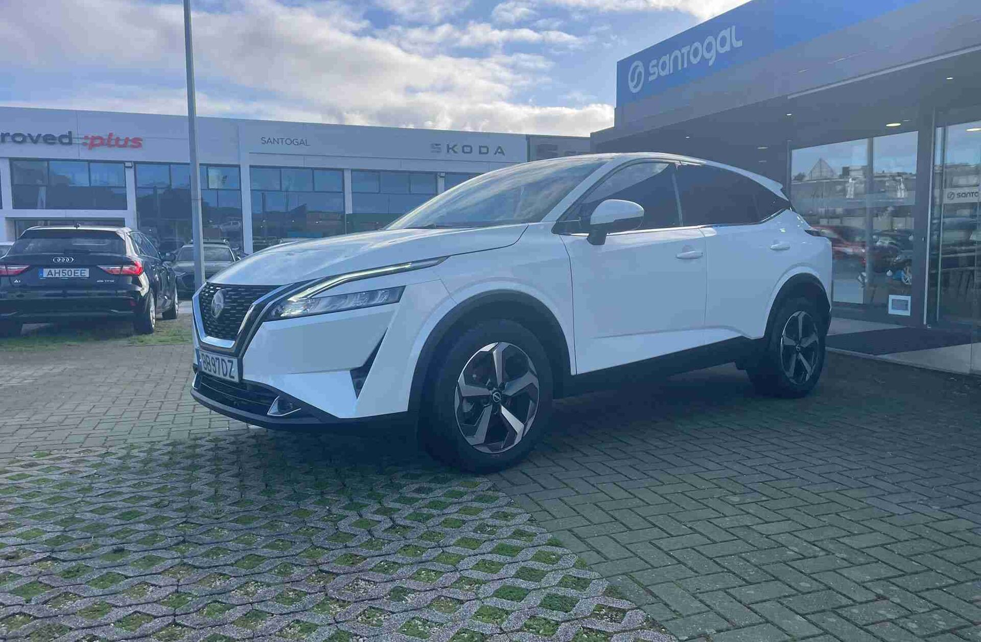 NISSAN Qashqai 1.3 DIG-T N-Connecta