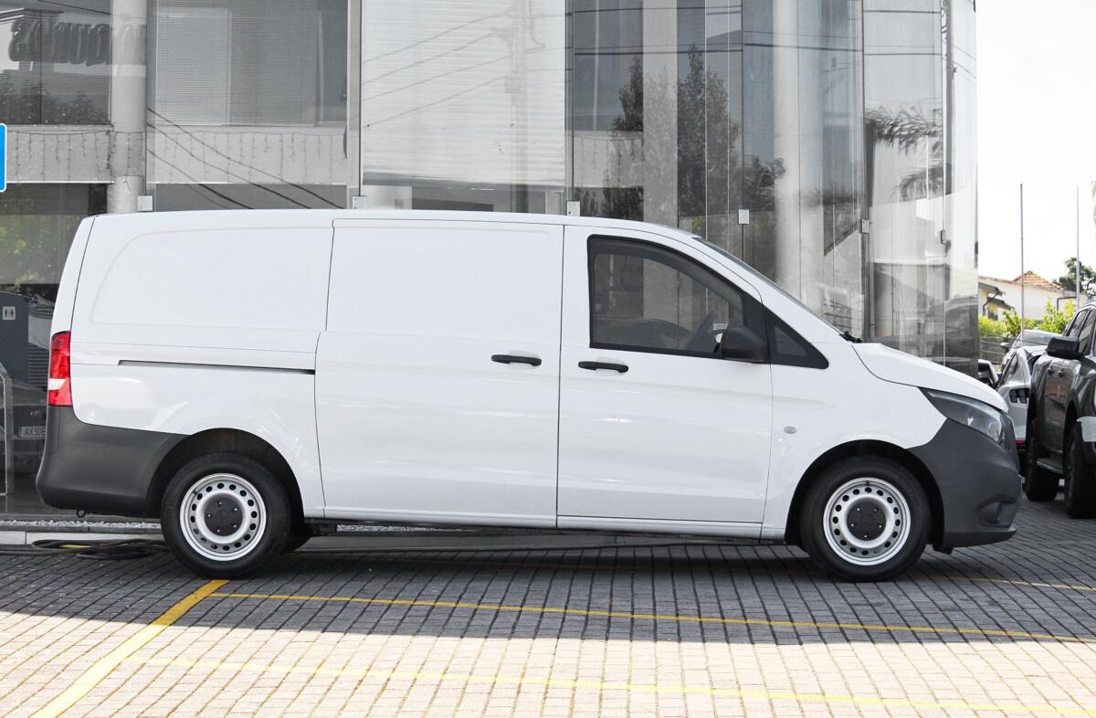 MERCEDES Vito 109 CDi/32