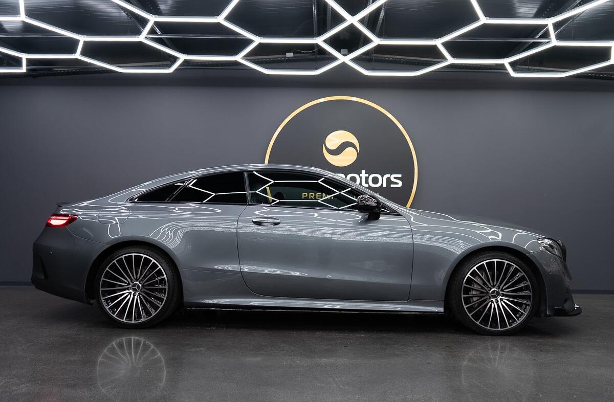 MERCEDES Classe E E 220 d  AMG Line