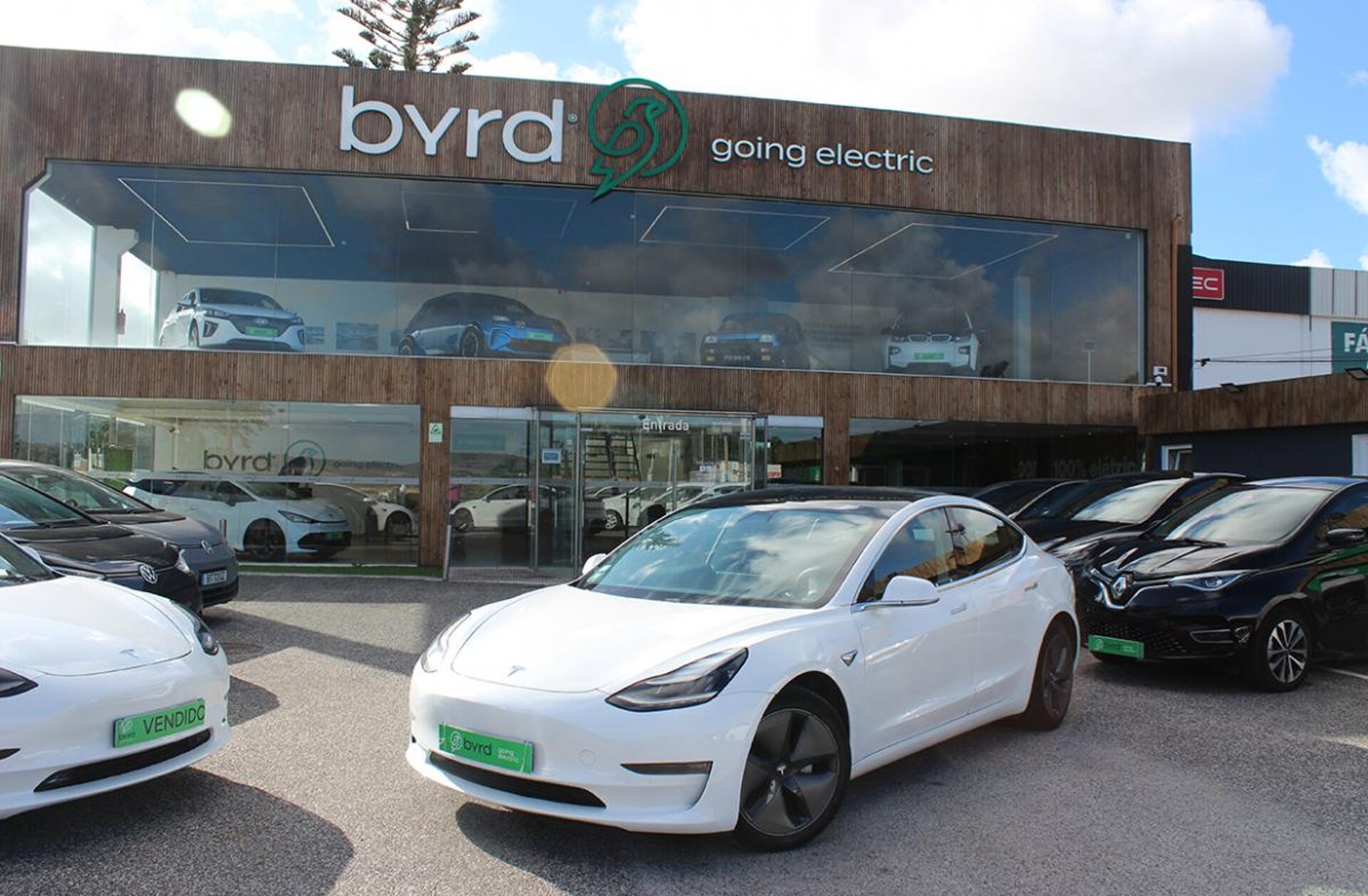 TESLA Model 3 Standard Range Plus RWD