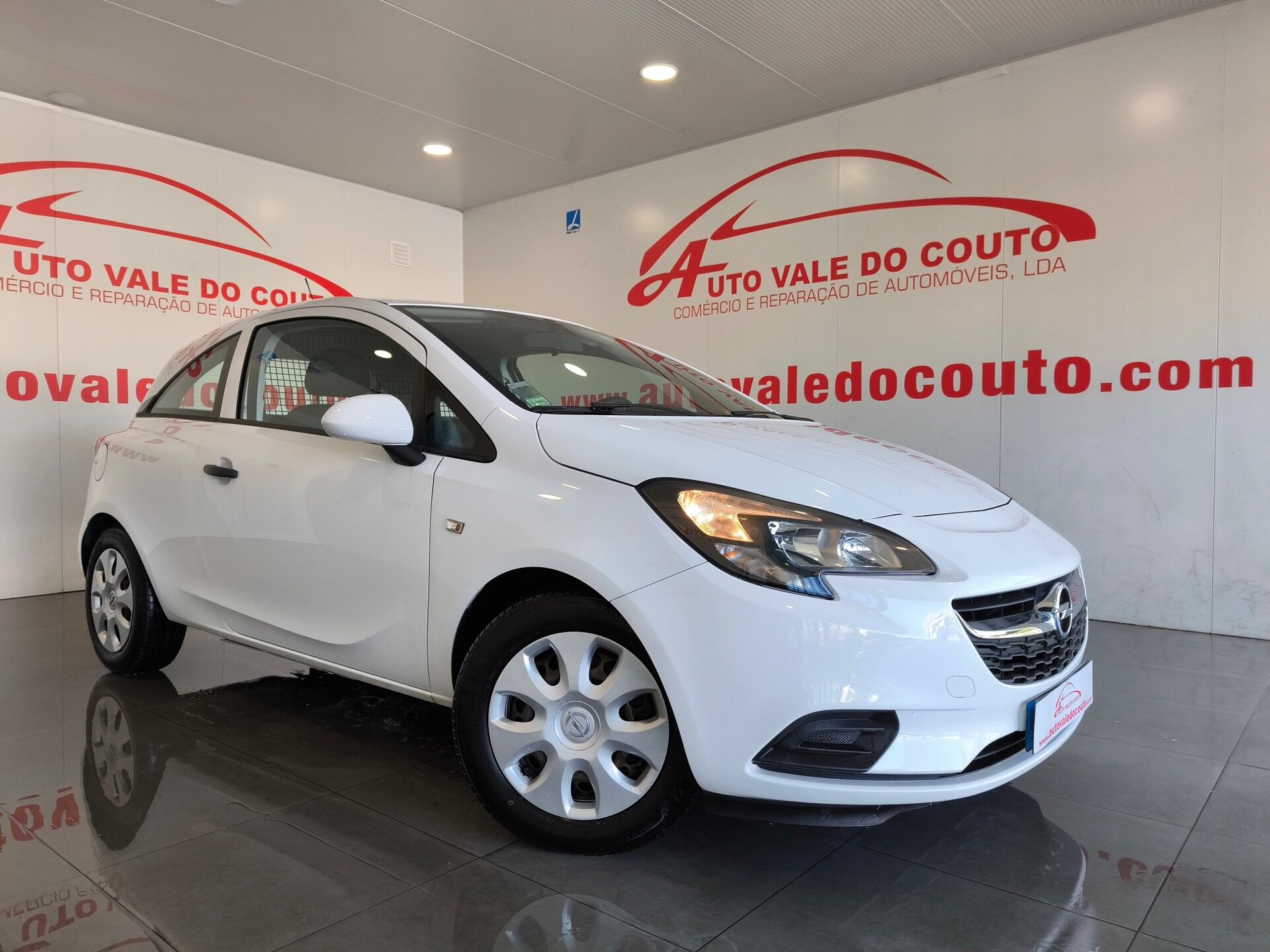 Opel Corsa E Corsa 1.3 CDTi com 172 551 km por 8 750 € Auto Vale do Couto | Porto