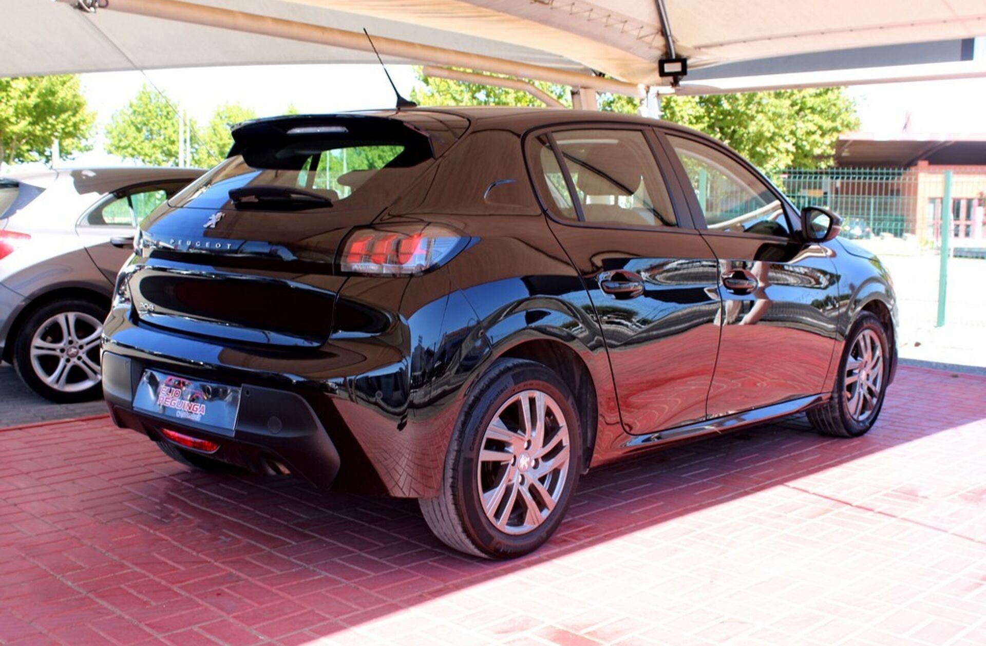 PEUGEOT 208 1.2 PureTech Active