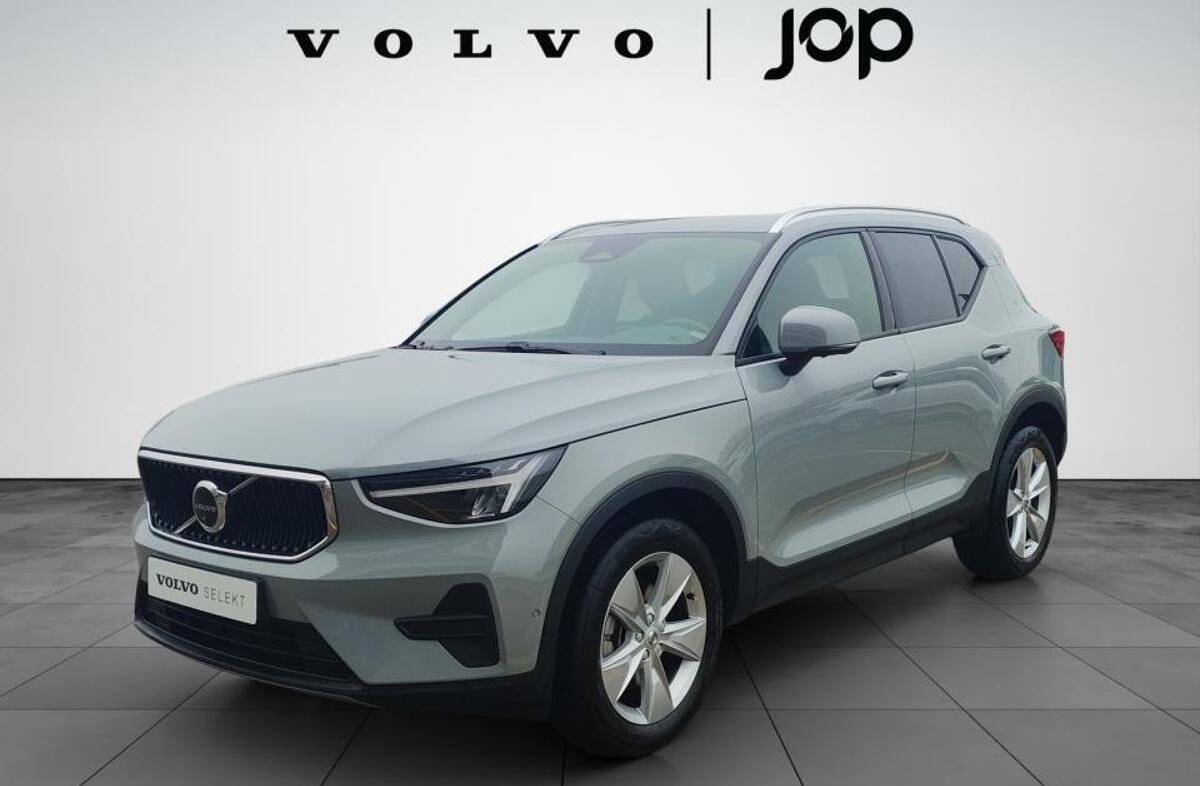 VOLVO XC40 2.0 B3 Core