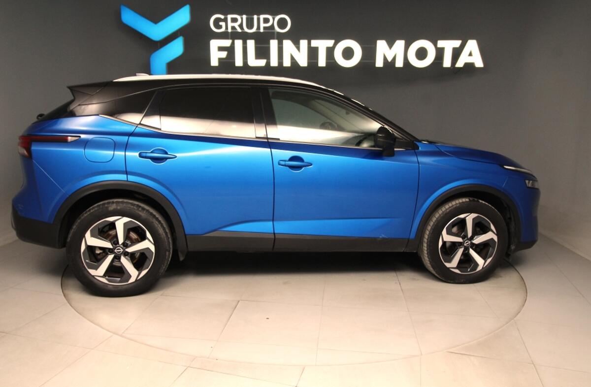 NISSAN Qashqai 1.3 DIG-T N-Connecta LED Xtronic
