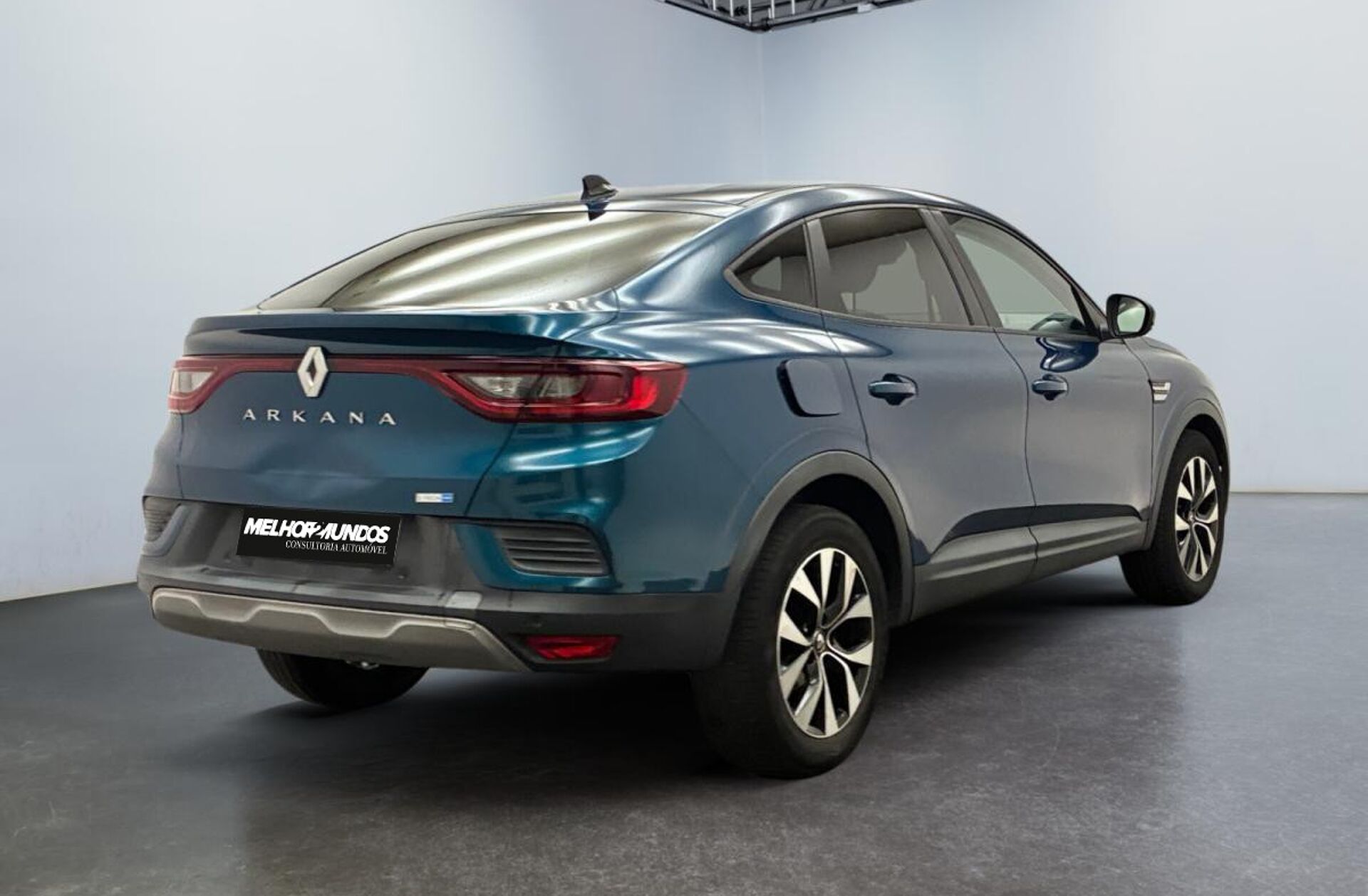 RENAULT Arkana 1.6 E-Tech Business