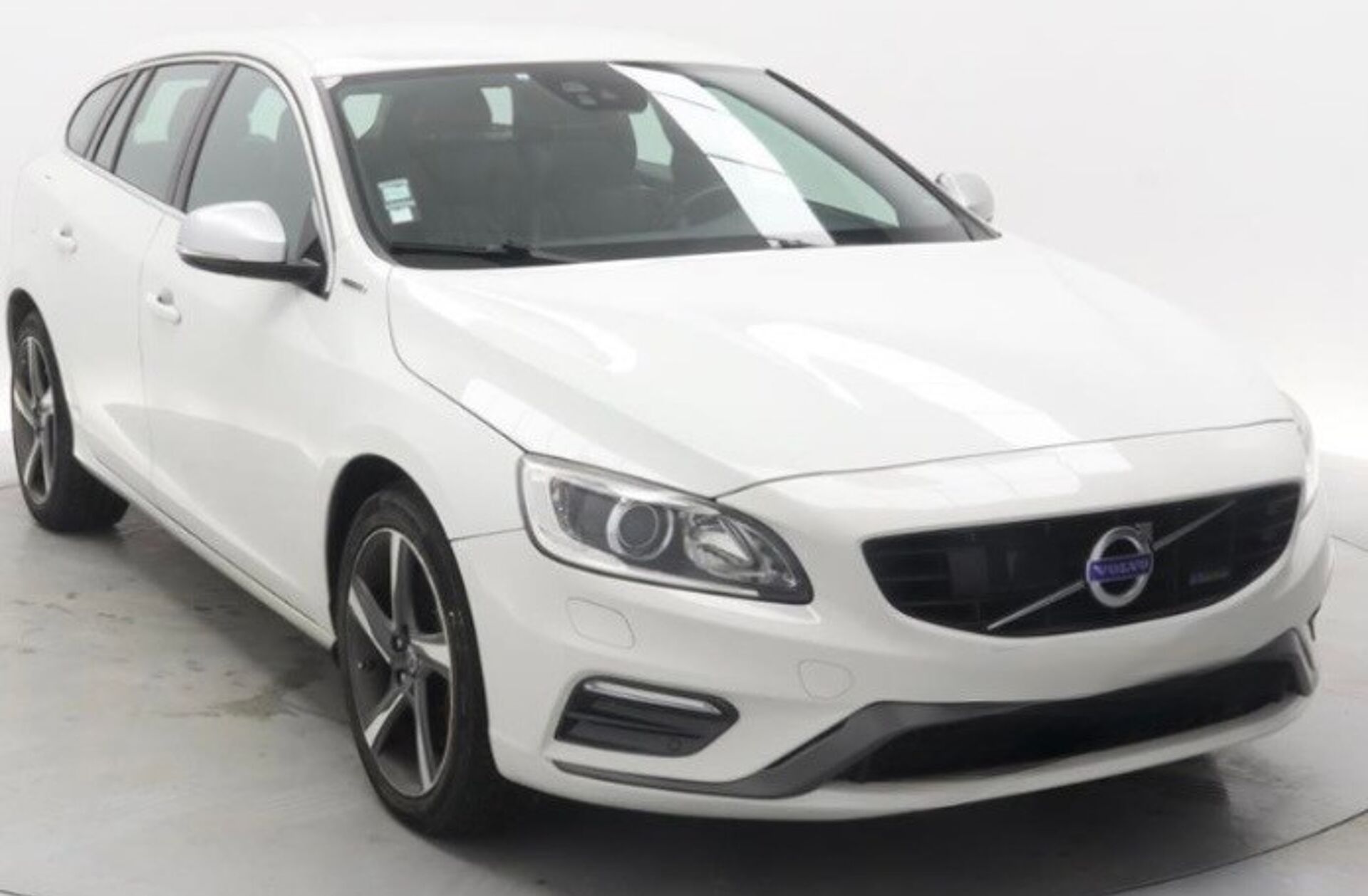 VOLVO V60 2.4 D5 R-Design Geartronic