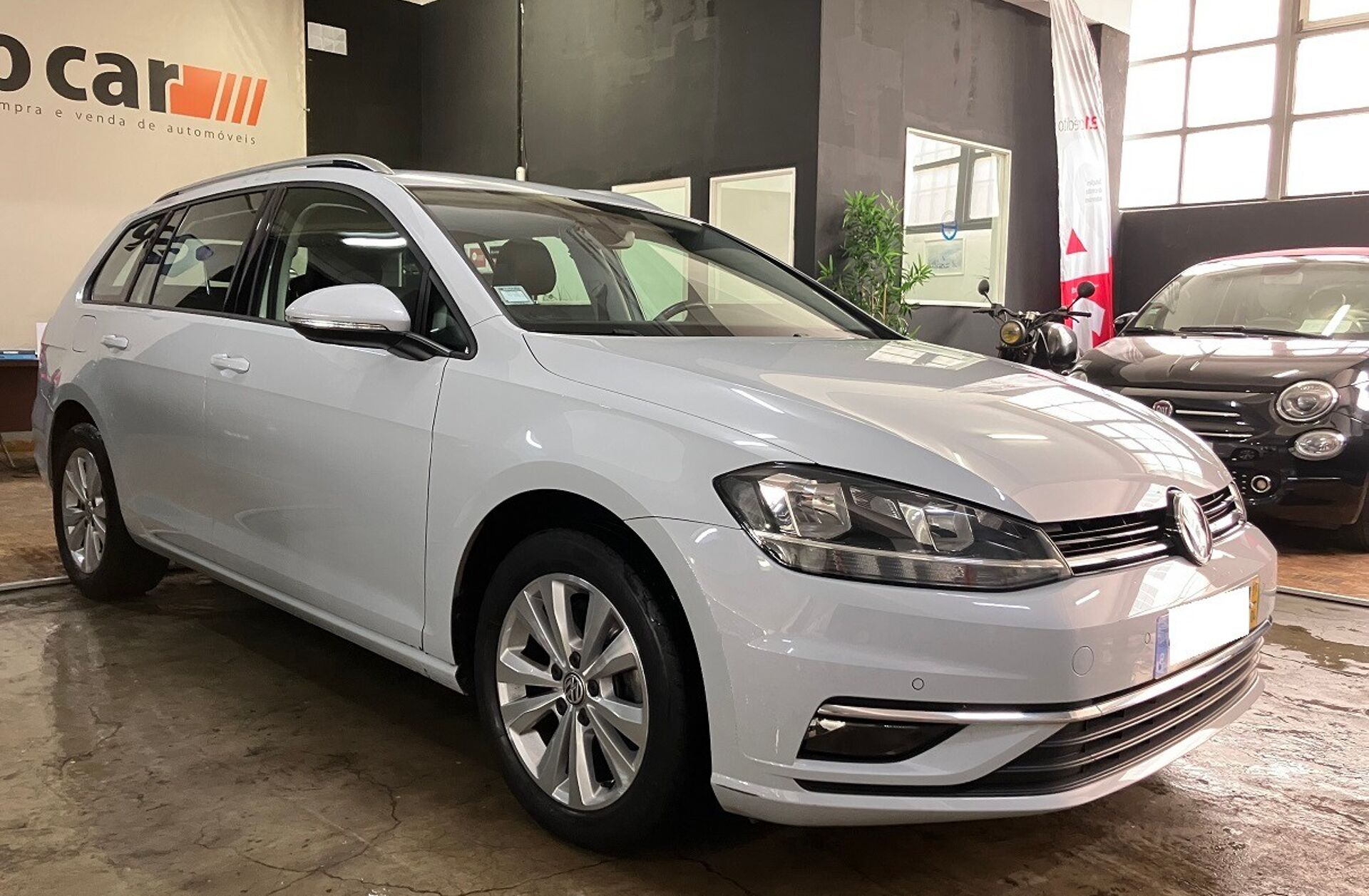 VOLKSWAGEN Golf 1.6 TDi Confortline
