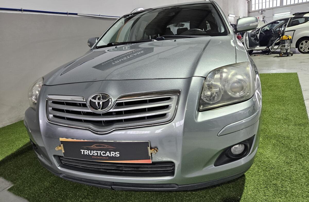 TOYOTA Avensis SD 2.0 D-4D