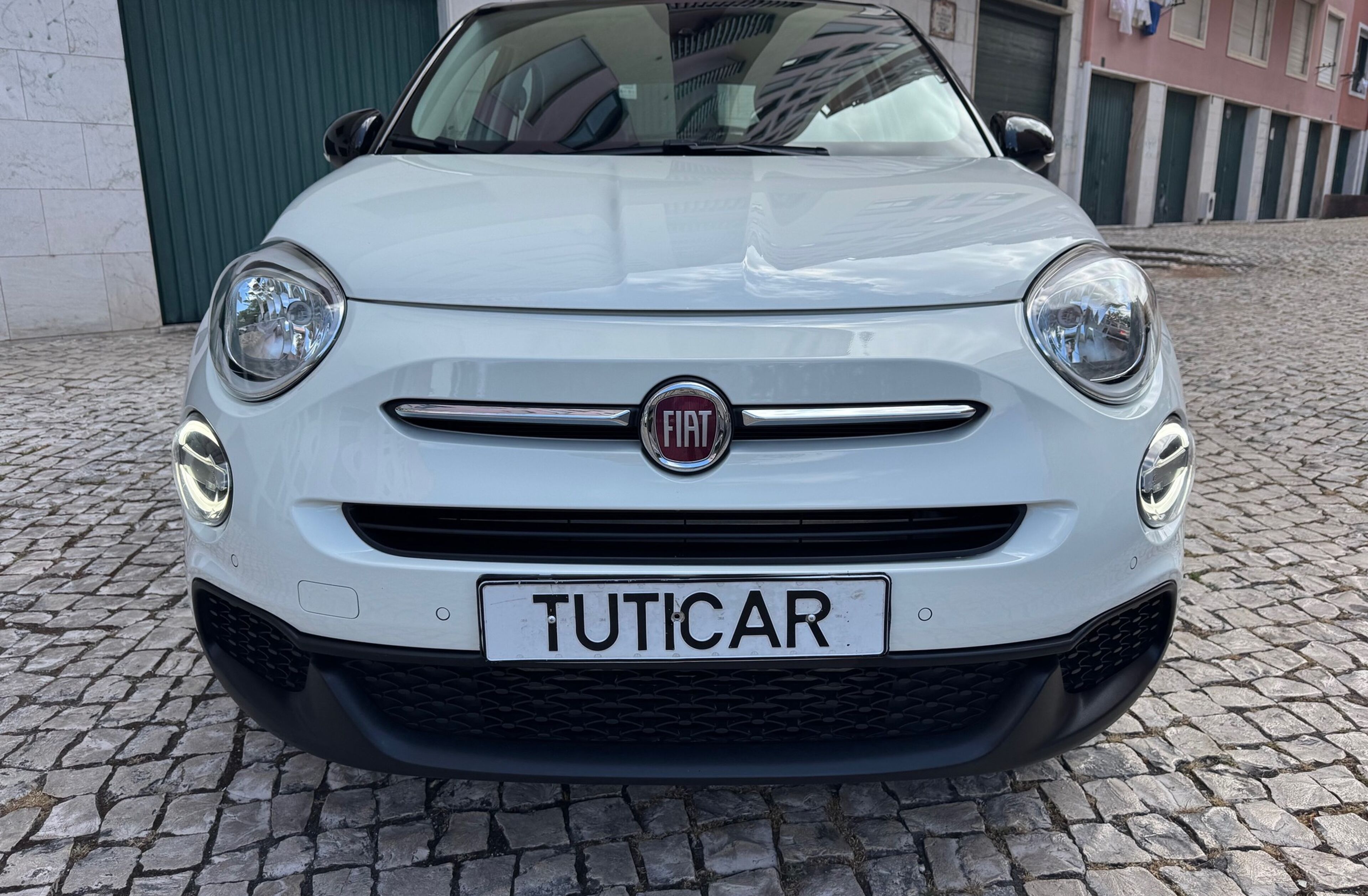 FIAT 500 X 1.3 MJ (RED)
