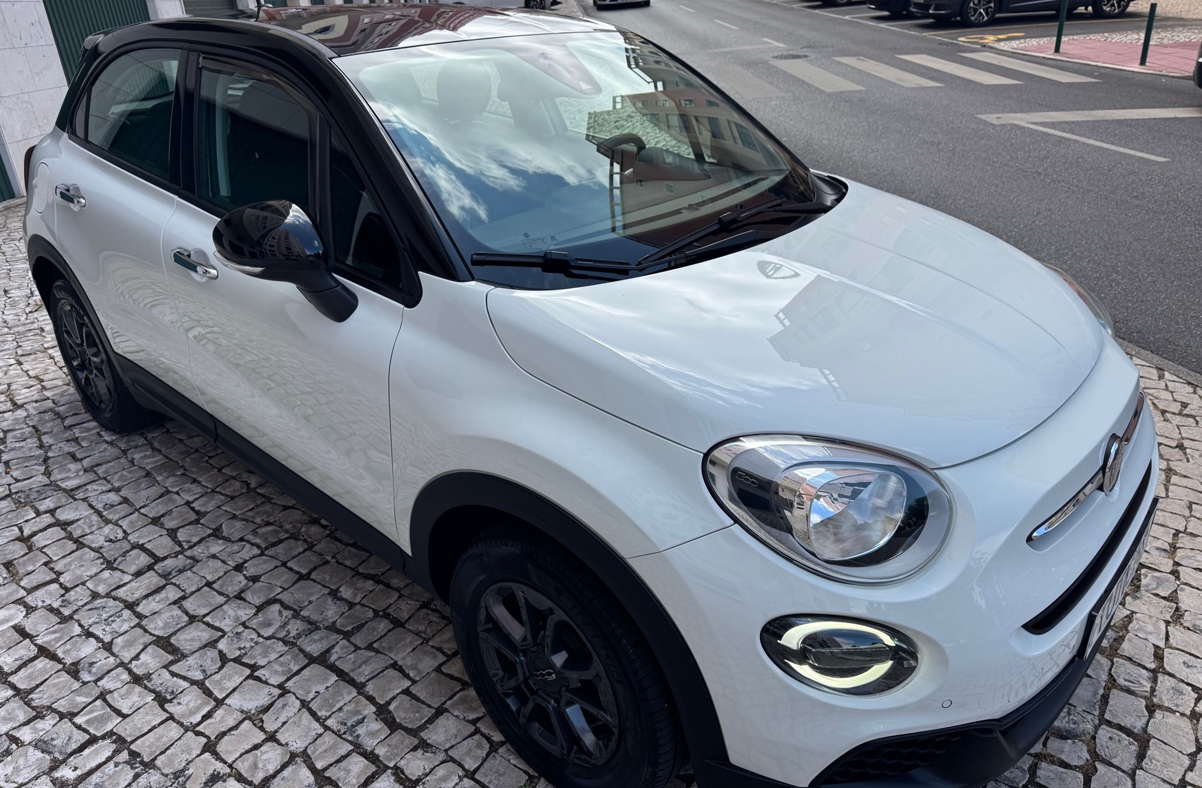 FIAT 500 X 1.3 MJ (RED)