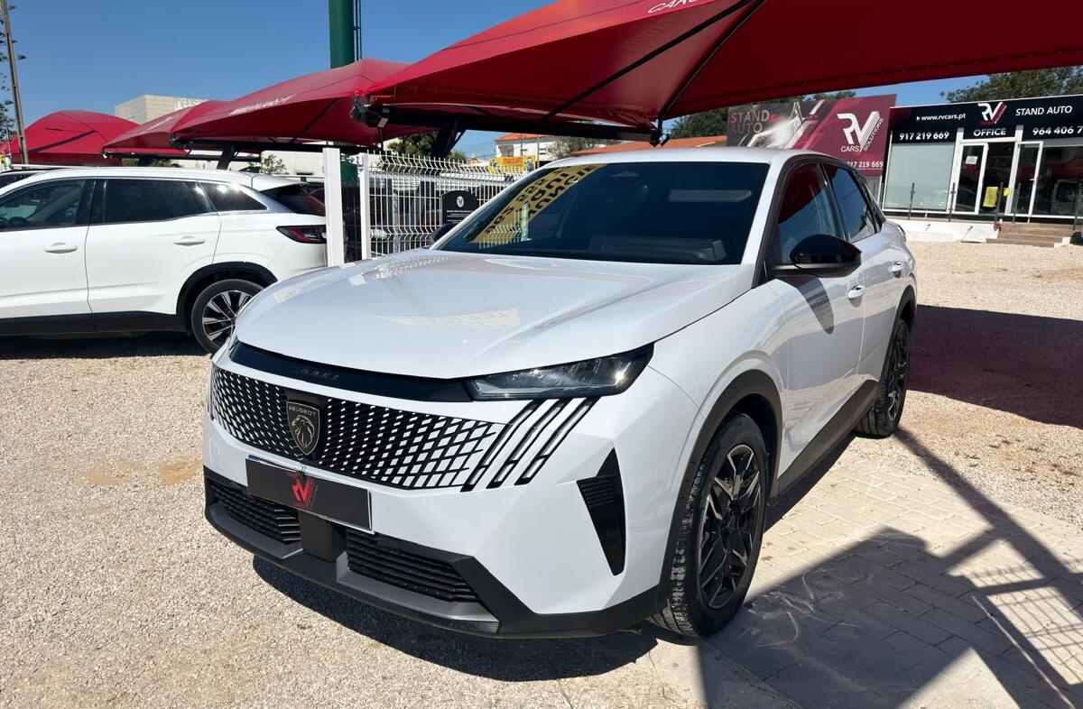 PEUGEOT 3008 1.2 Hybrid Allure e-DCS6