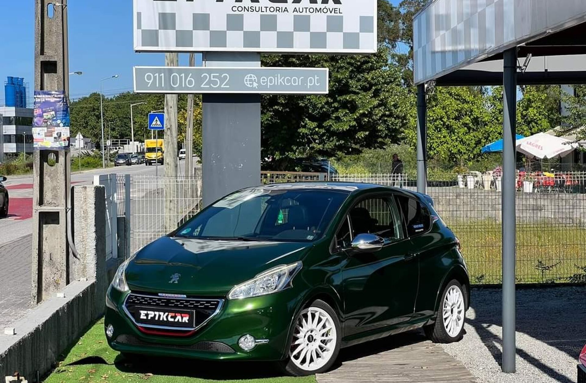PEUGEOT 208 1.6 THP GTi