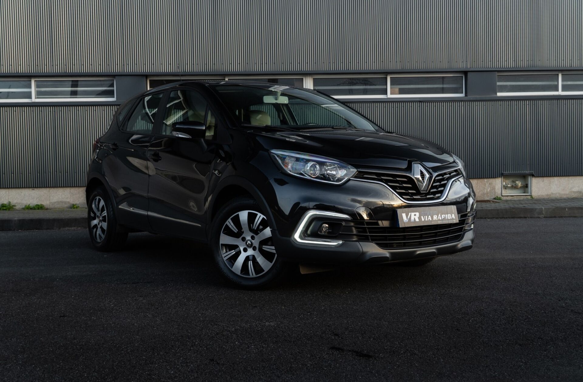 RENAULT Captur 0.9 TCe Zen