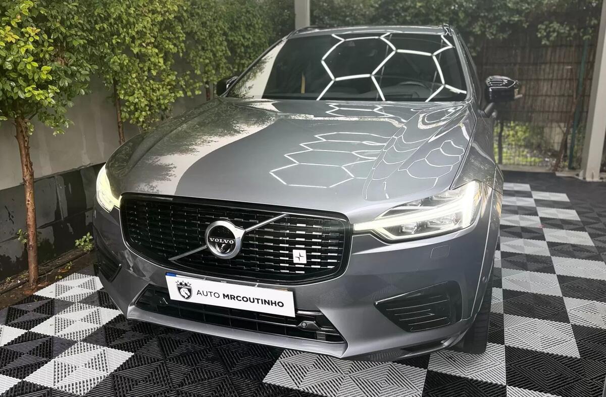 VOLVO XC60 2.0 T8 PHEV Polestar Engineered AWD