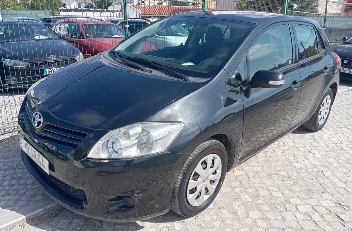 TOYOTA Auris 1.33 VVT-i AC