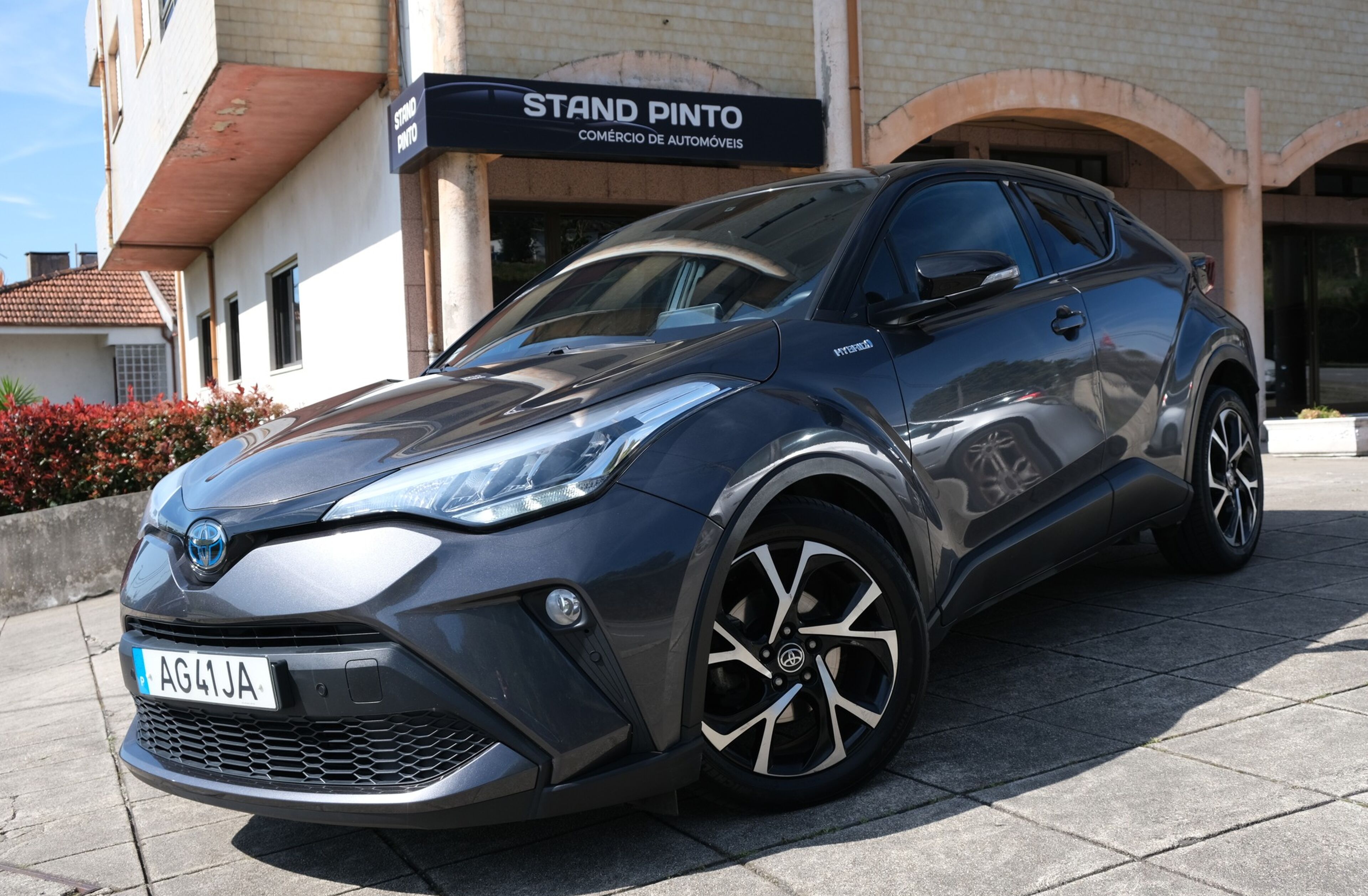 TOYOTA C-HR 1.8 Hybrid Square Collection
