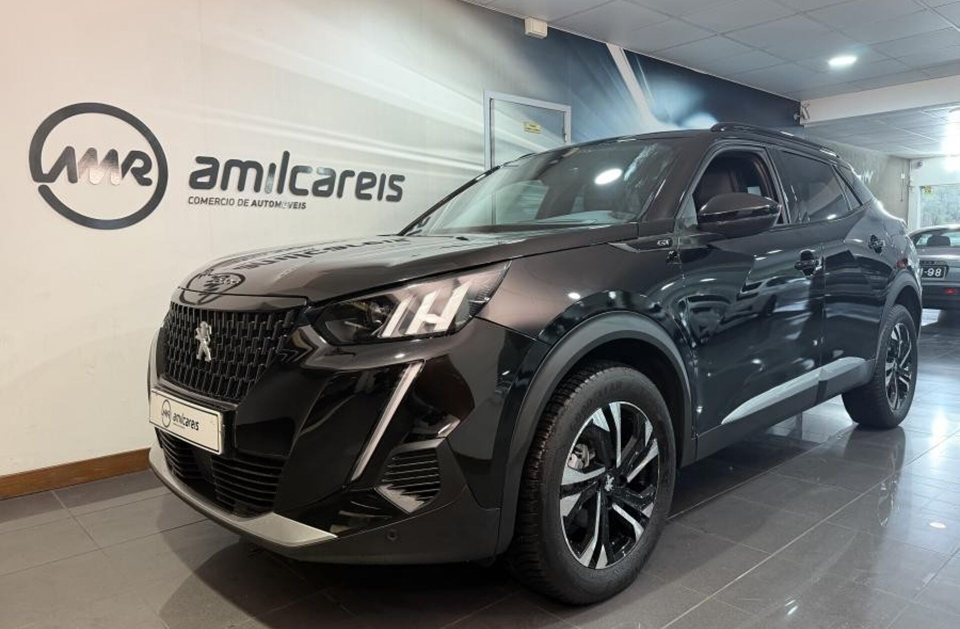 PEUGEOT 2008 1.2 PureTech GT EAT8