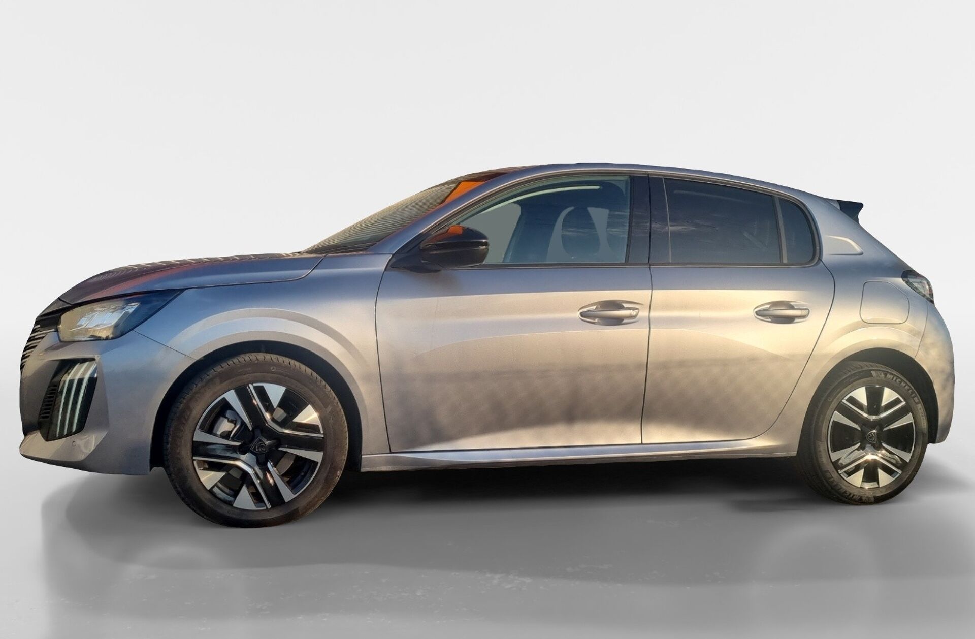 PEUGEOT 208 1.2 Hybrid Allure e-DCS6