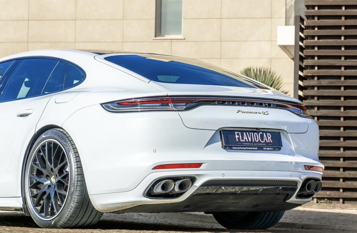 PORSCHE Panamera 4S E-Hybrid