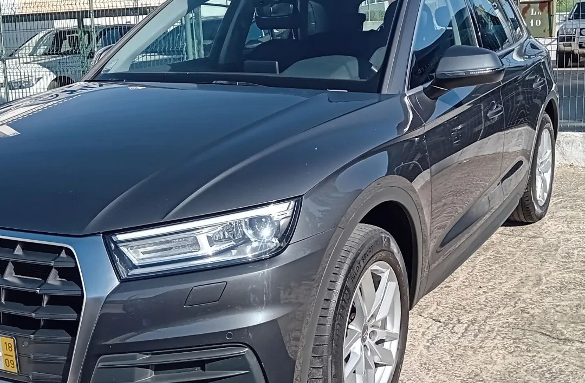 AUDI Q5 2.0 TDI Design