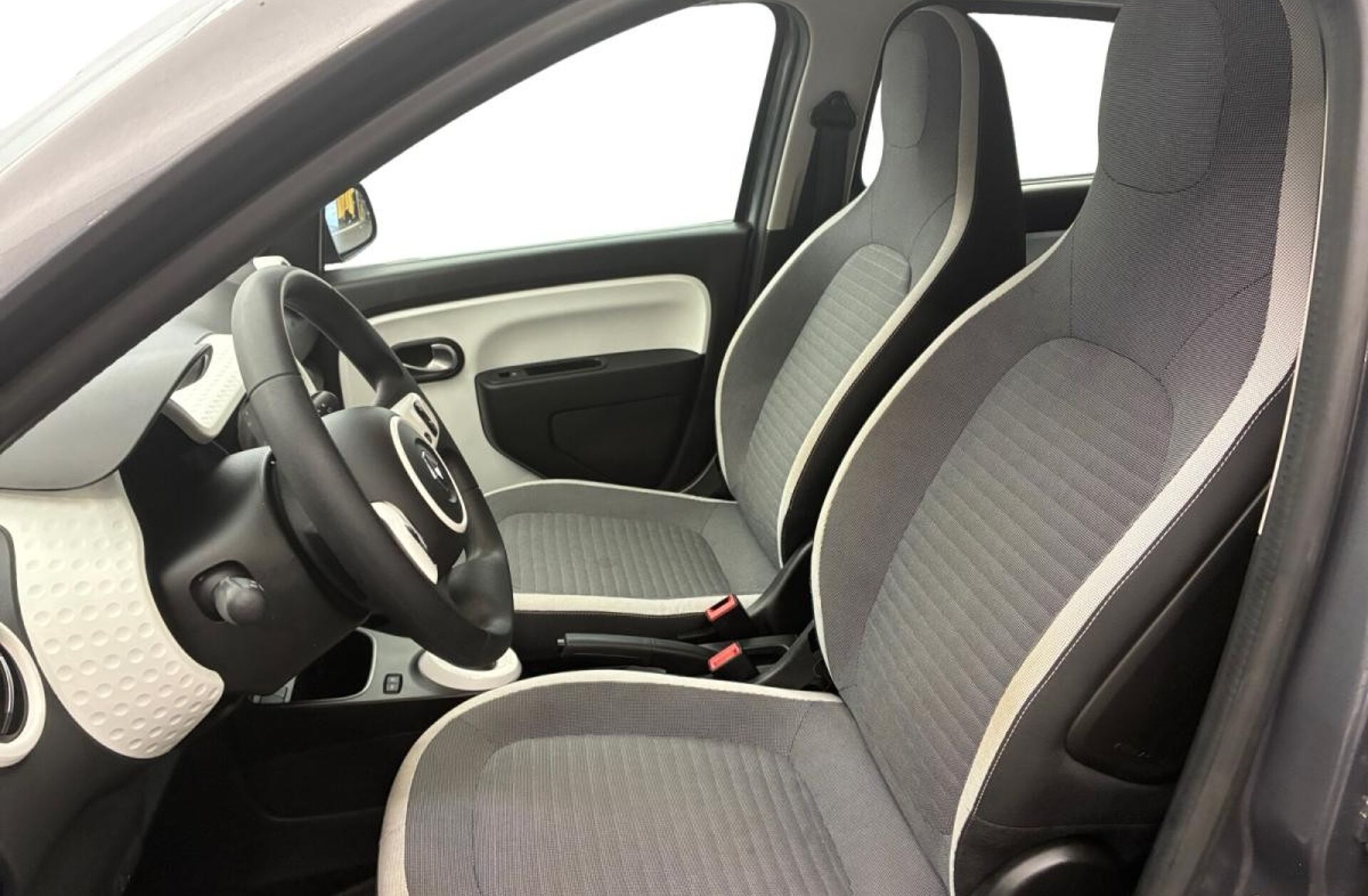 RENAULT Twingo E-Tech. 22 Techno