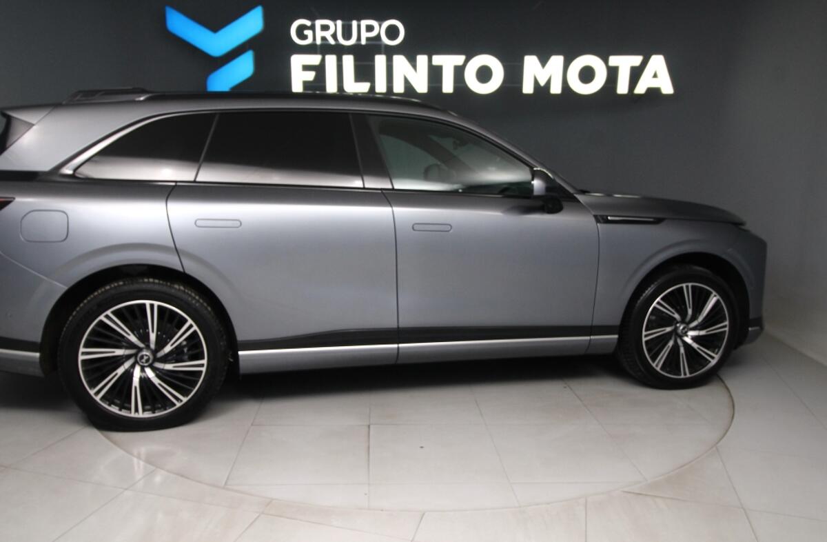 XPENG G9 98 kWh Long Range